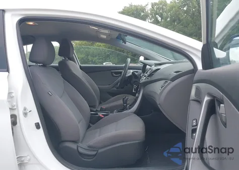 2016 Hyundai Elantra Se z USA, uszkodzony, nr VIN 5NPDH4AE3GH745592